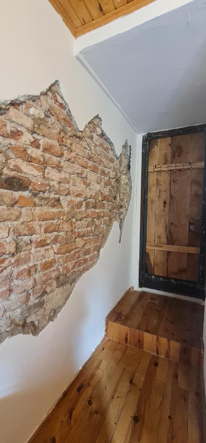 Galata Duplex Apt. *balcony* 1 Min To Metro Stn.